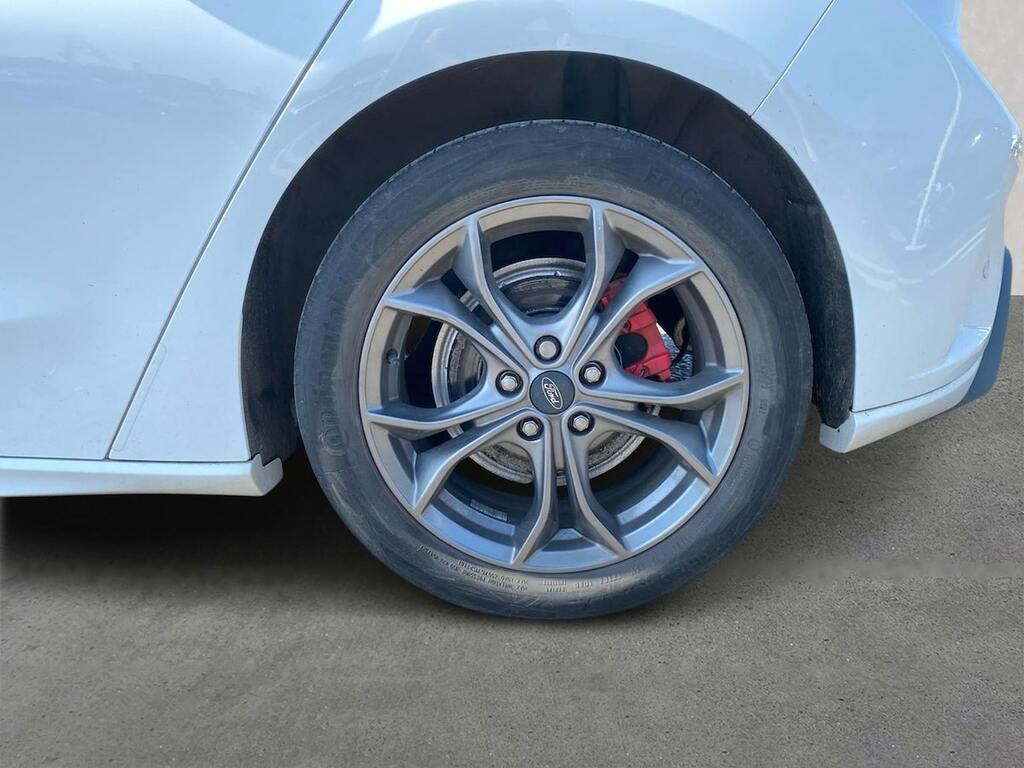 Ford Focus 1.0 Ecoboost Hybrid Mhev 125 St-line Edition YO71AYB White #6