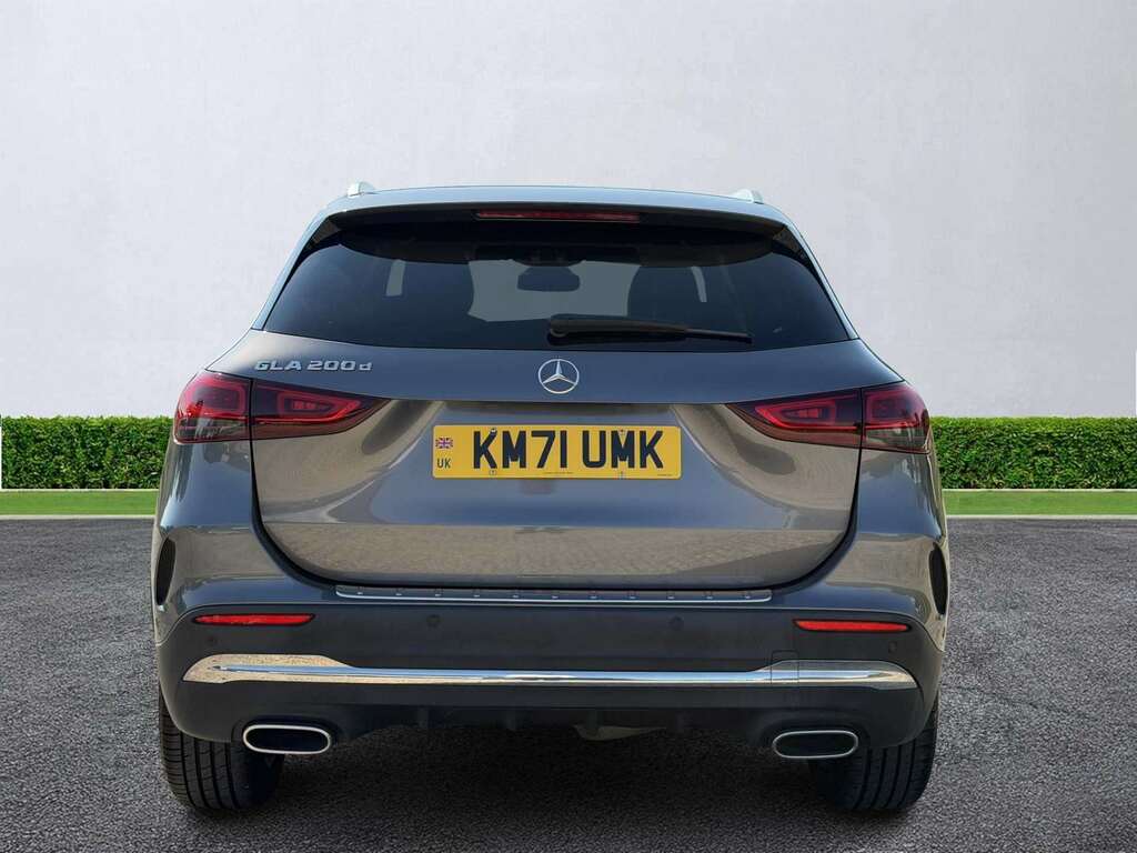 Mercedes-Benz GLA Class Gla 200D Amg Line Executive Grey #4