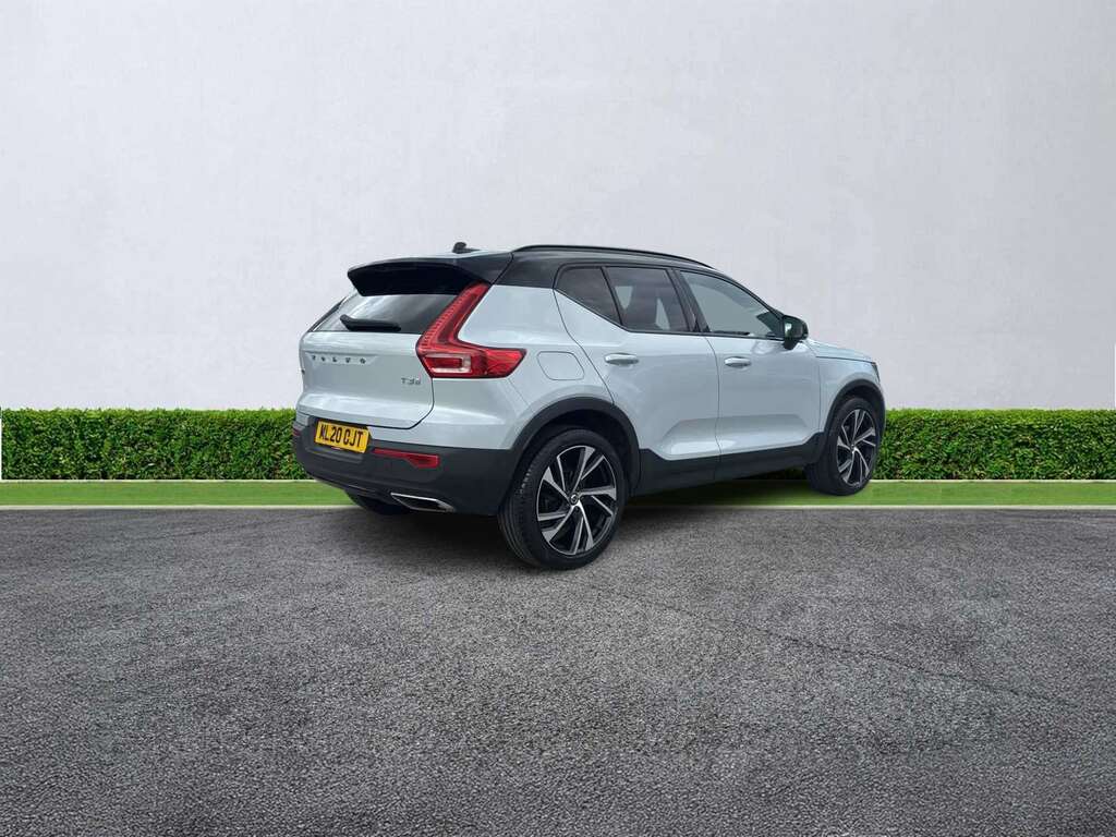 Volvo XC40 1.5 T3 163 R Design Pro Silver #4