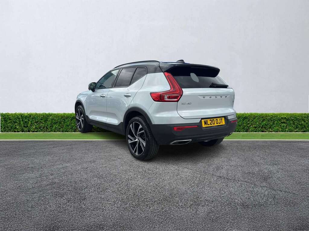 Volvo XC40 1.5 T3 163 R Design Pro Silver #6