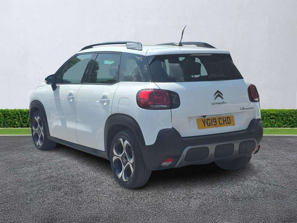 Citroen C3 Aircross 1.2 Puretech Flair White #2