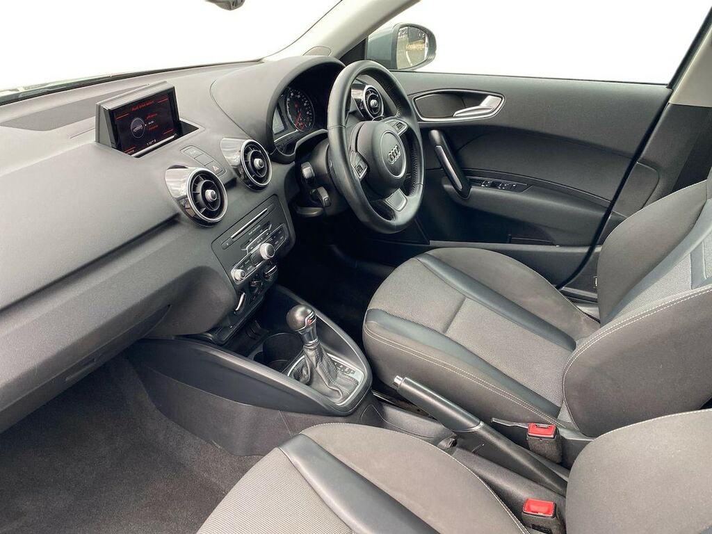 Audi A1 1.6 Sportback Tdi Se Black 0 Tax Dab Black #7