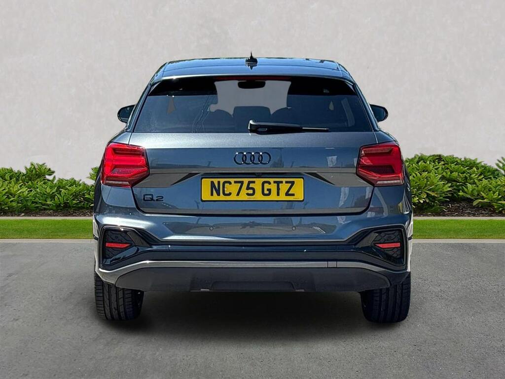 Audi Q2 35 Tfsi Black Edition S Tronic NC75GTZ Grey #4