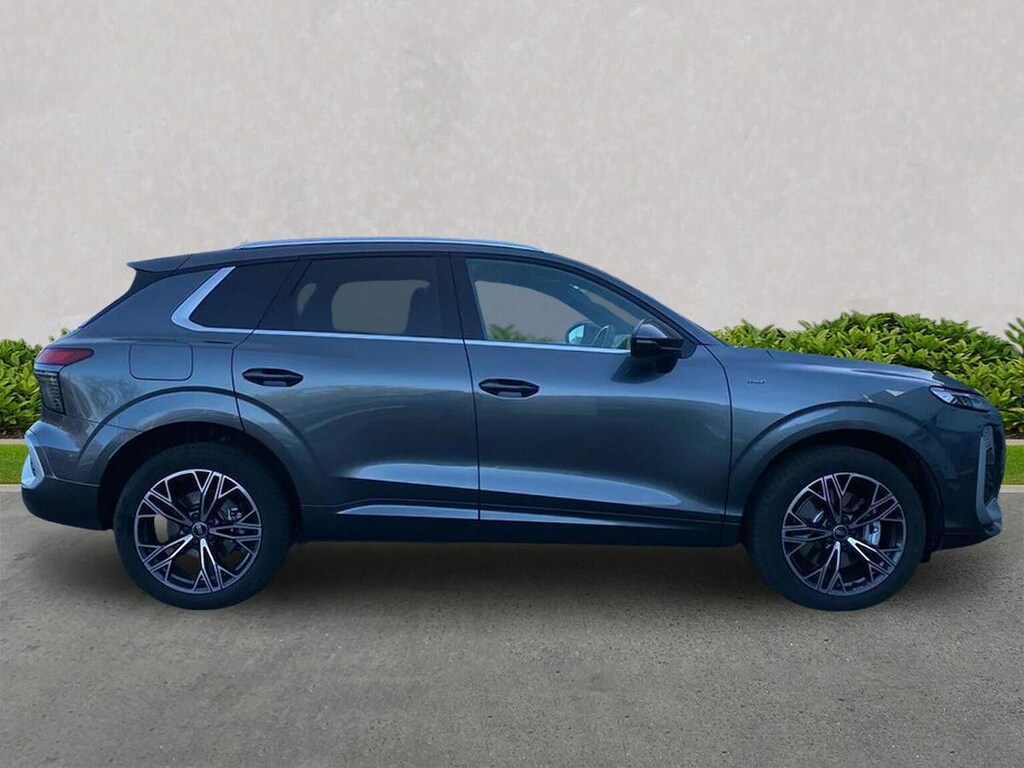 Audi Q3 1.5 E-hybrid S Line Suv Plug-in Hybrid Grey #3