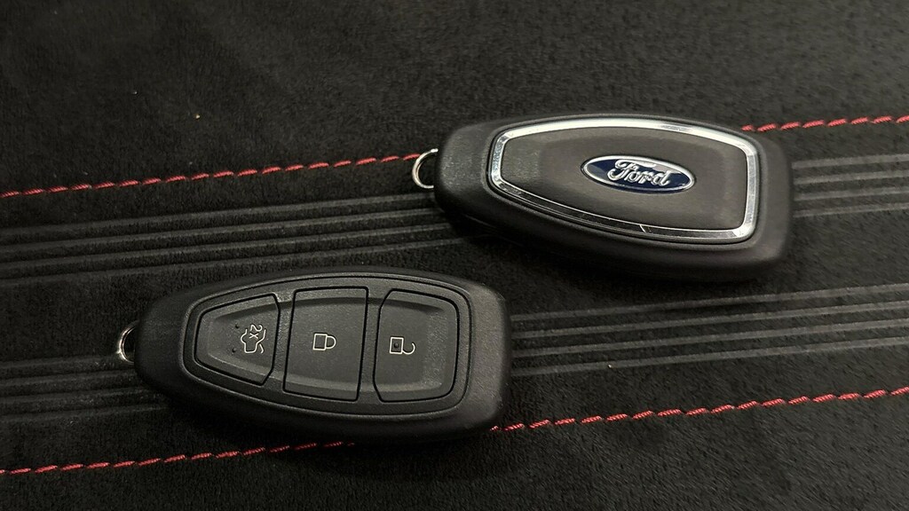 Ford Kuga 2.5 Fhev St-line Hybrid Cvt 180 Ps In Solar Silver #27