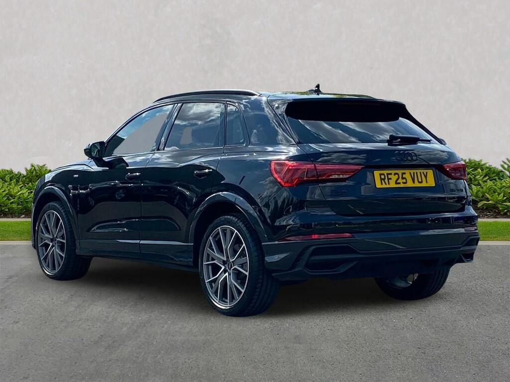 Audi Q3 1.5 Tfsi Cod 35 Black Edition Suv S Tro Black #2