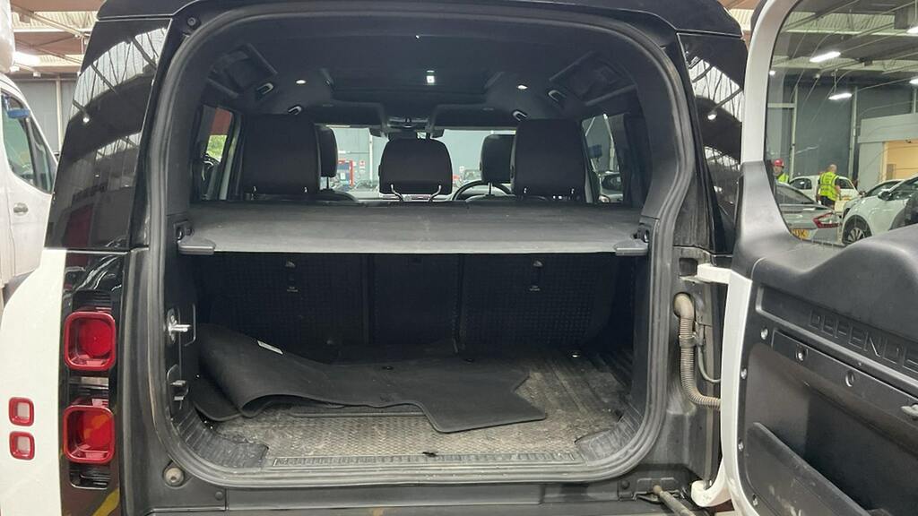 Land Rover Defender 2024 24 Land Rover Defender D250 Hard Top Se Urban Black #9
