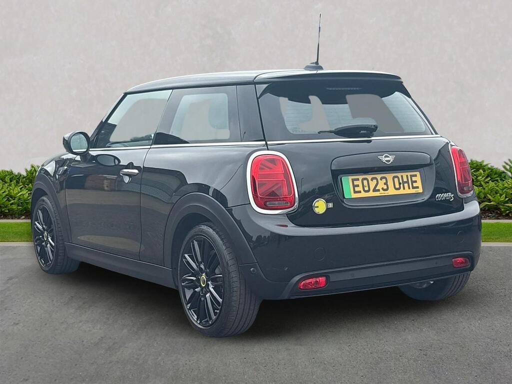 Mini Hatch Cooper Se 32.6Kwh Level 3 Hatchback A EO23OHE Black #2