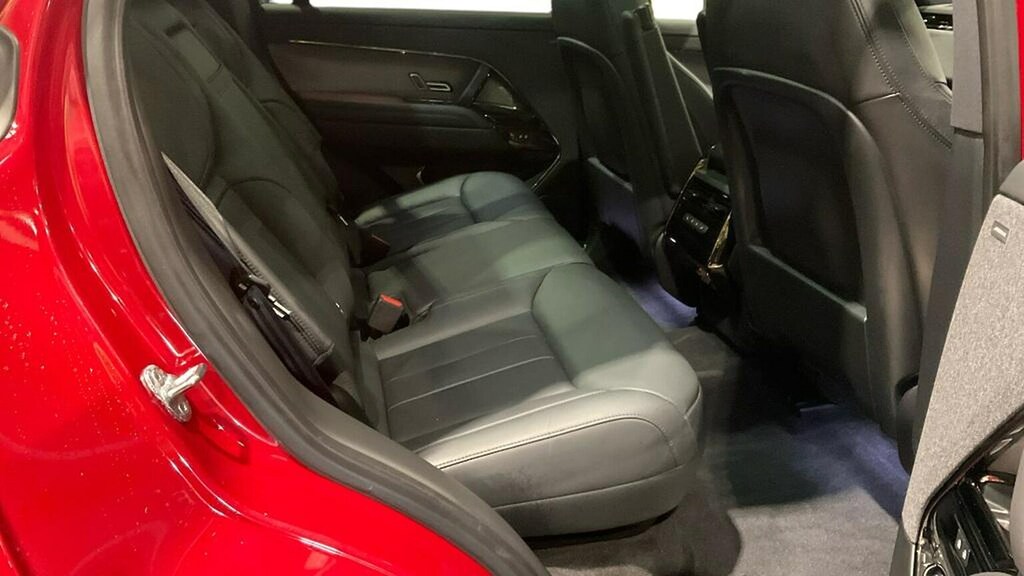 Land Rover Range Rover Sport 3.0 P440e Se ST23CPF Red #4