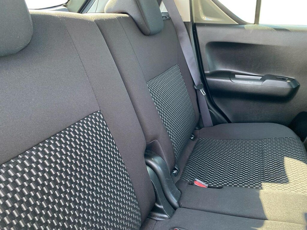 Suzuki Ignis Hatchback #16