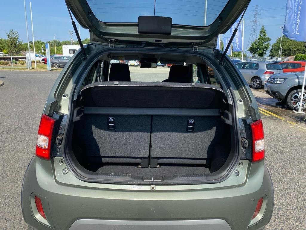 Suzuki Ignis Hatchback #17