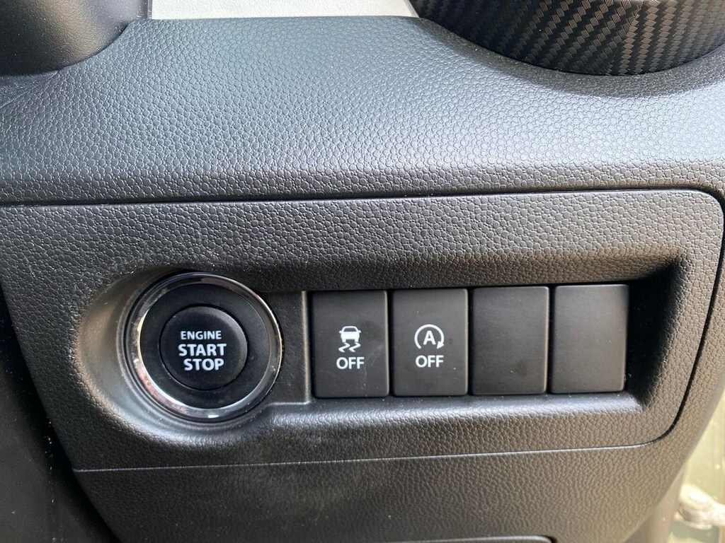 Suzuki Ignis Hatchback #22