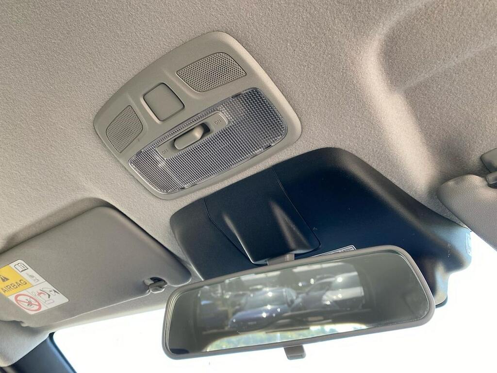 Suzuki Ignis Hatchback #14
