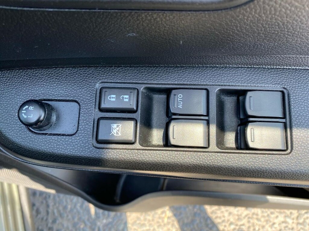 Suzuki Ignis Hatchback #21