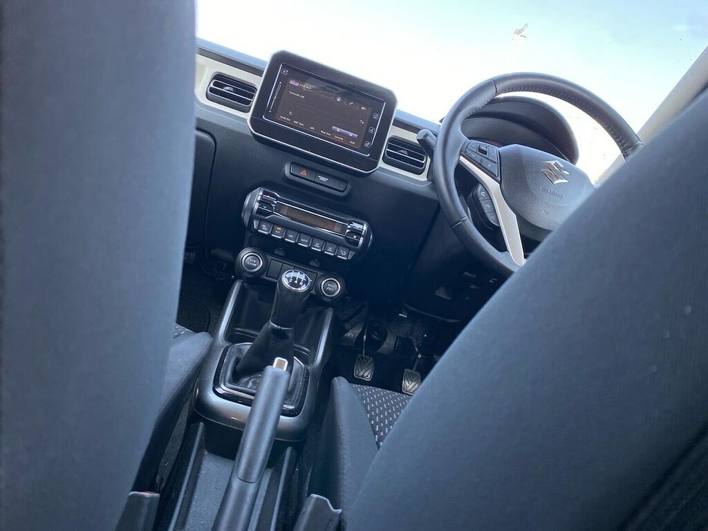 Suzuki Ignis Hatchback #13