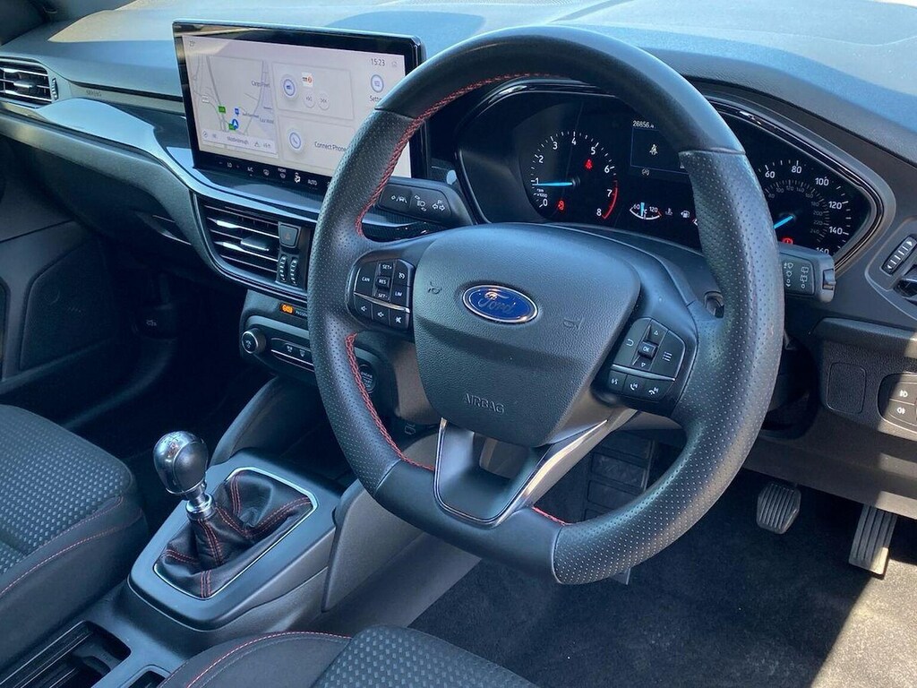 Ford Focus Estate 2.3 Focus St Estate 2.3L Ecoboost 280Ps Fwd White #15