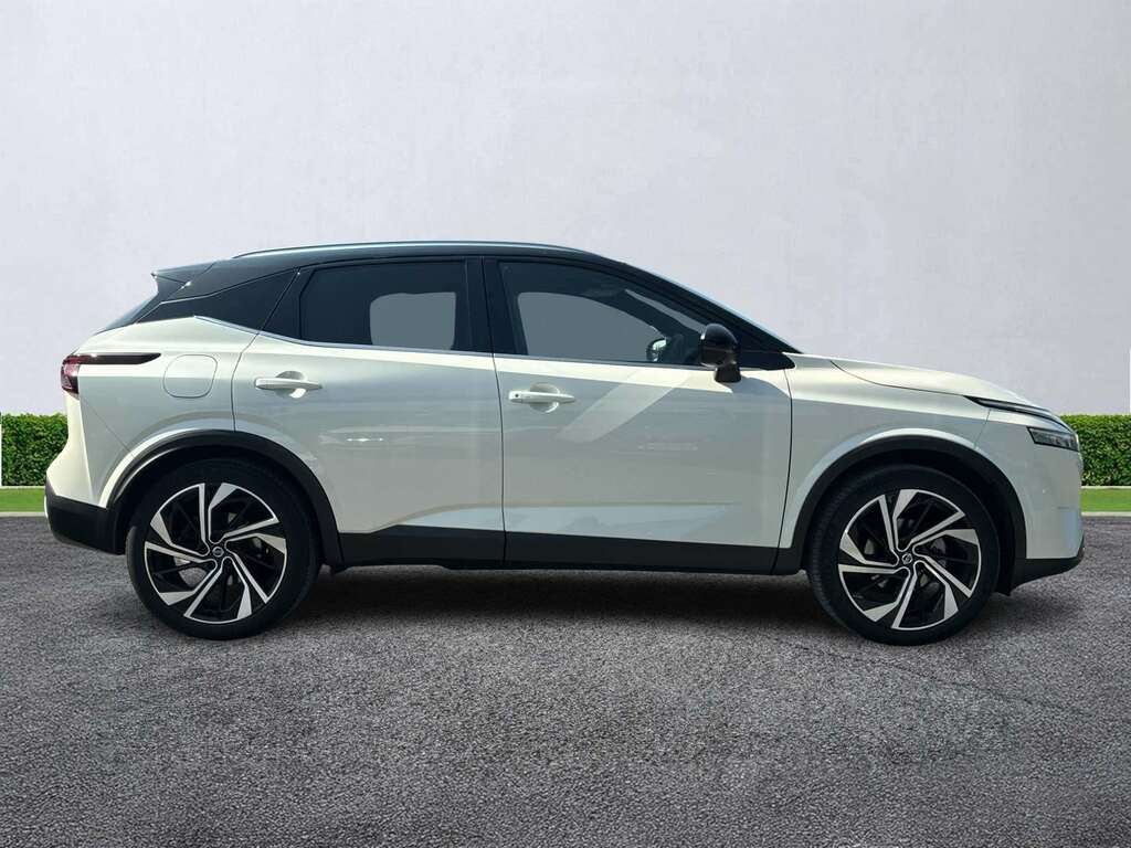 Nissan Qashqai 1.3 Dig-t Mh 158 Tekna White #3