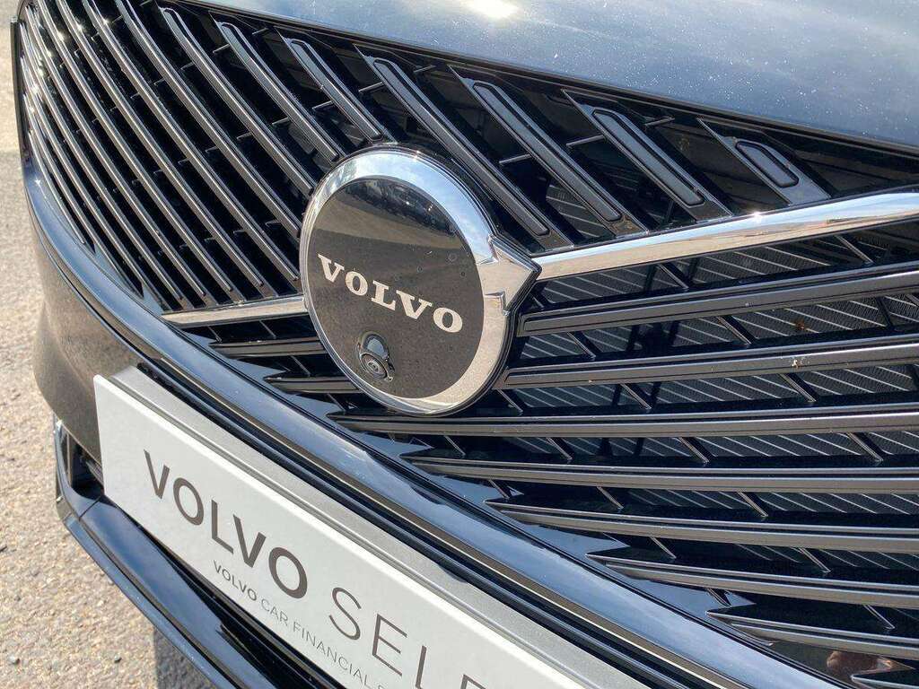 Volvo XC90 Volvo Xc90 Estate 2.0 B5p Ultra Dark Awd Geart Silver #33
