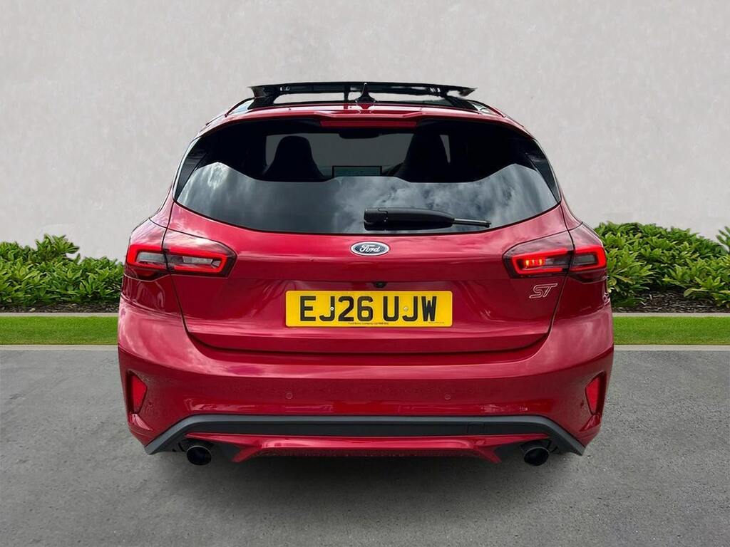 Ford Focus 2.3T Ecoboost St Hatchback Euro 6 Red #4