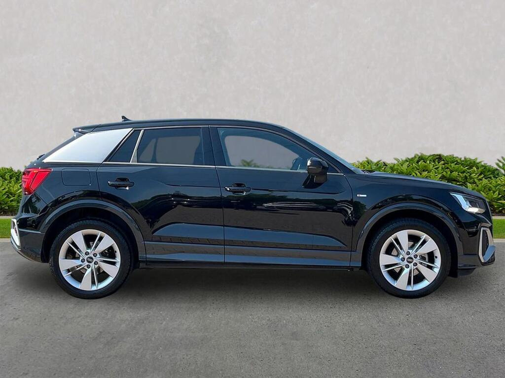 Audi Q2 1.5 Tfsi Cod 35 S Line Suv S Tronic Eur SC75KNZ Black #3