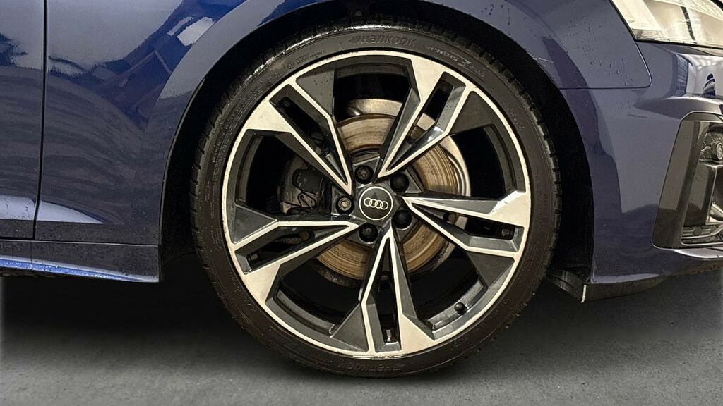 Audi A5 35 Tfsi Black Edition S Tronic YF23UXO Blue #4