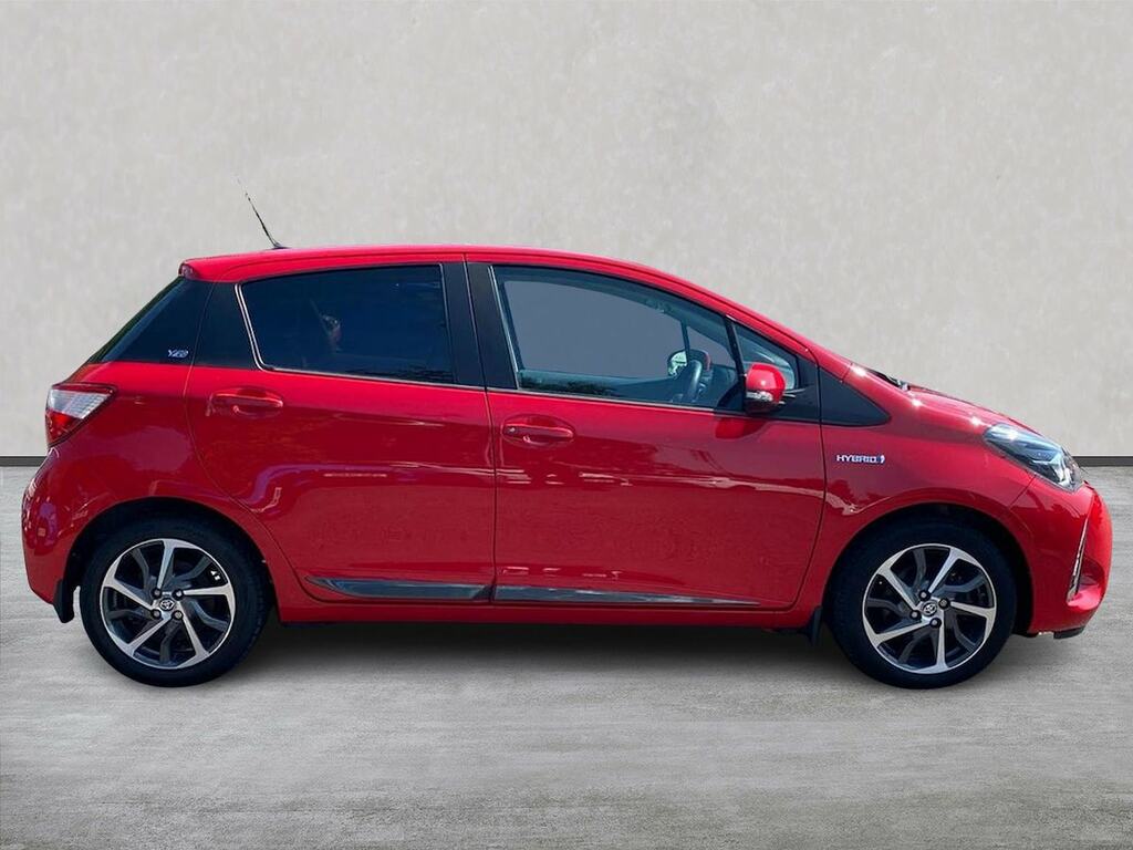 Toyota Yaris 1.5 Vvt-h Y20 Bi-tone Hatchback Hybrid RRZ5250 Red #3