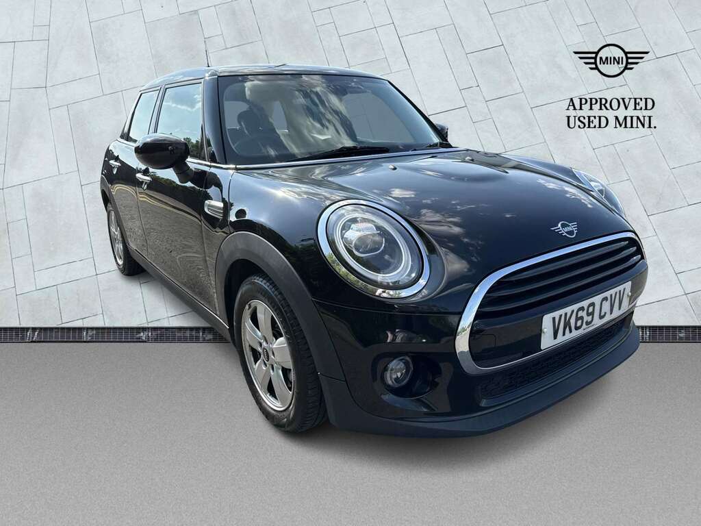 Mini Hatch 1.5 Cooper Classic Ii Black