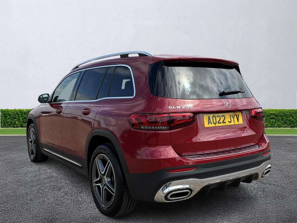 Mercedes-Benz GLB Class Glb 200 Amg Line 7G-tronic Red #2