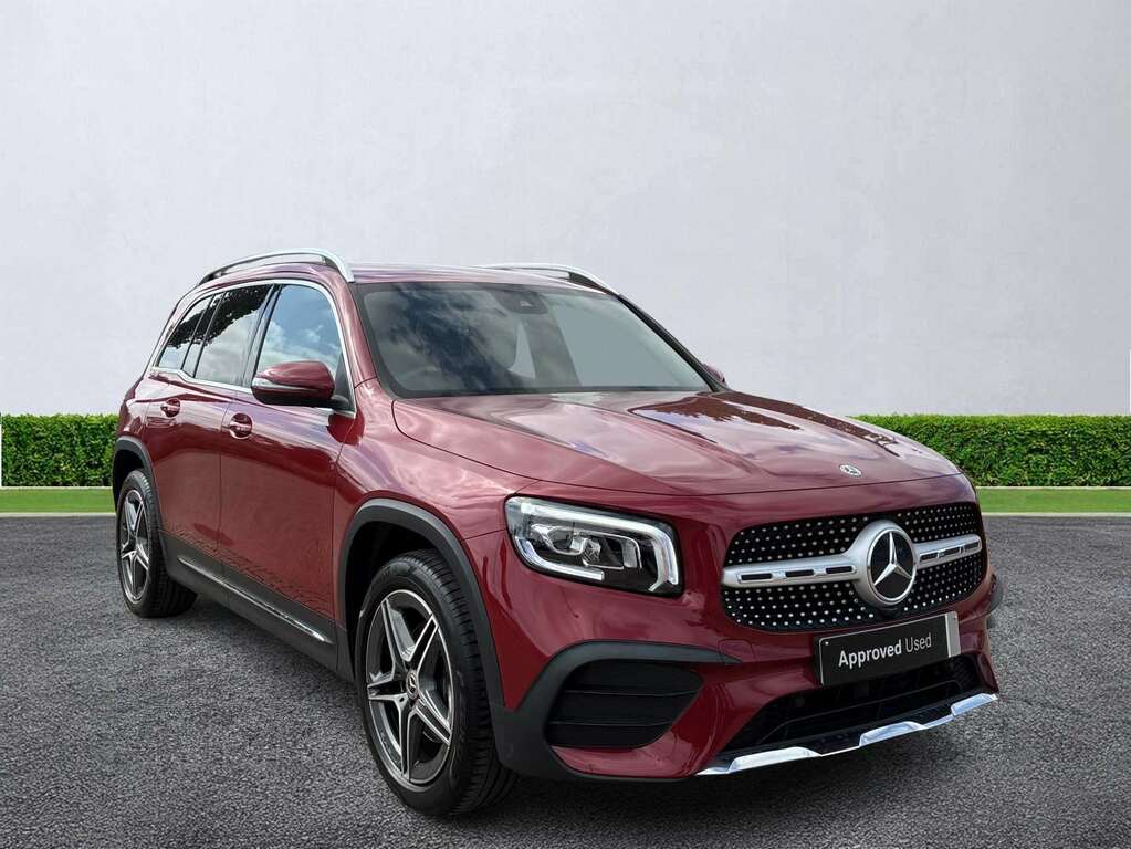 Mercedes-Benz GLB Class Glb 200 Amg Line 7G-tronic Red