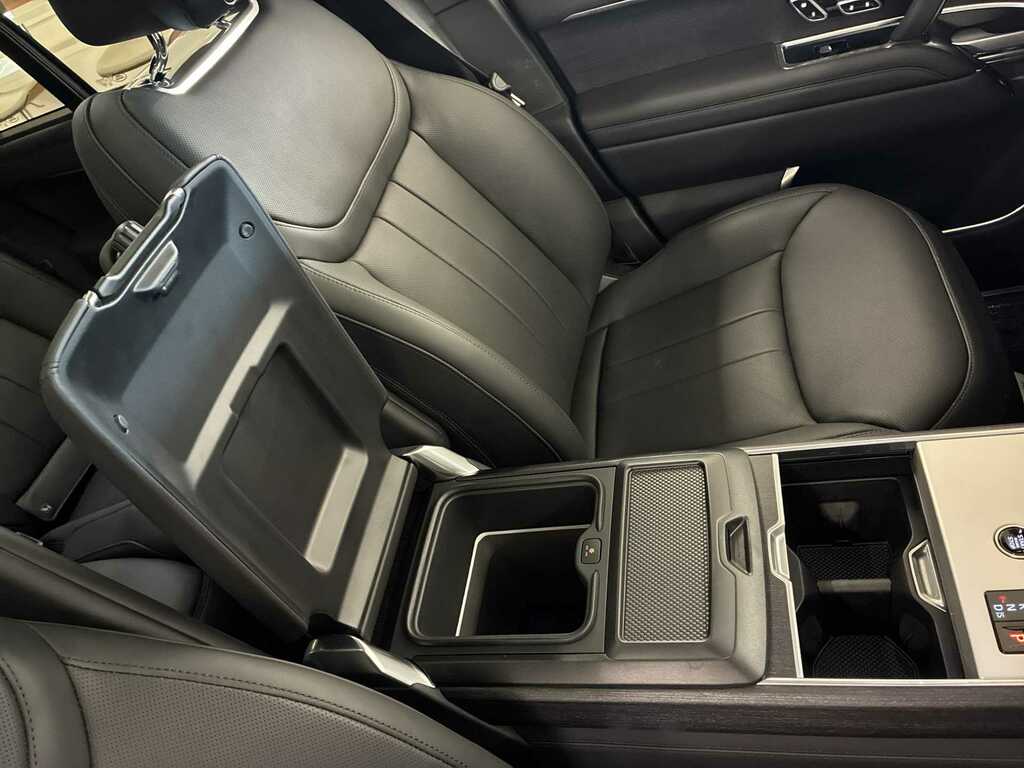 Land Rover Range Rover Automatic Black #36