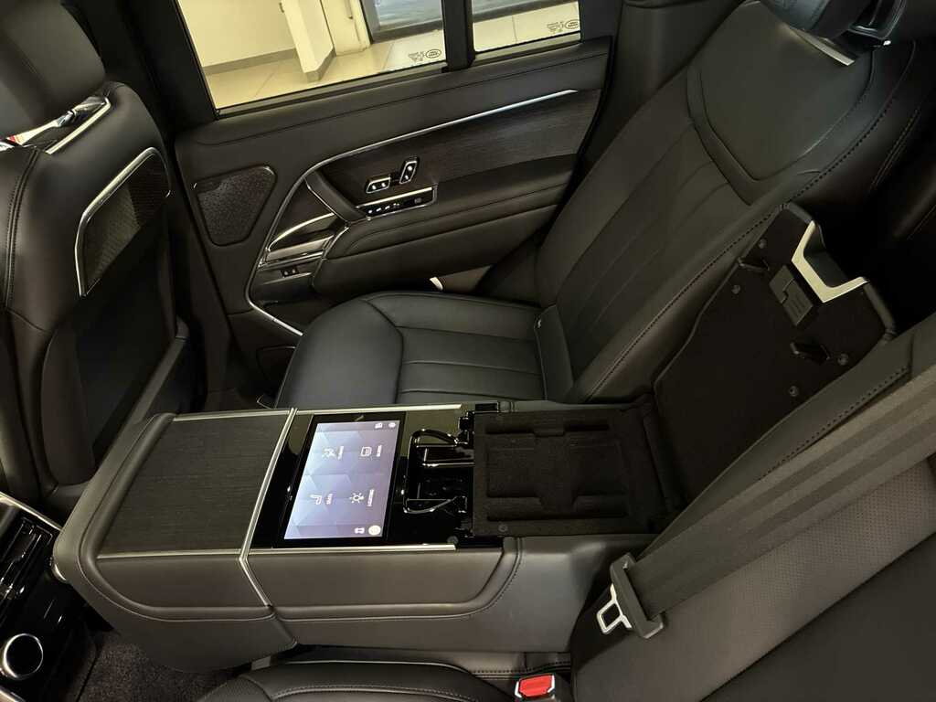 Land Rover Range Rover Automatic Black #31