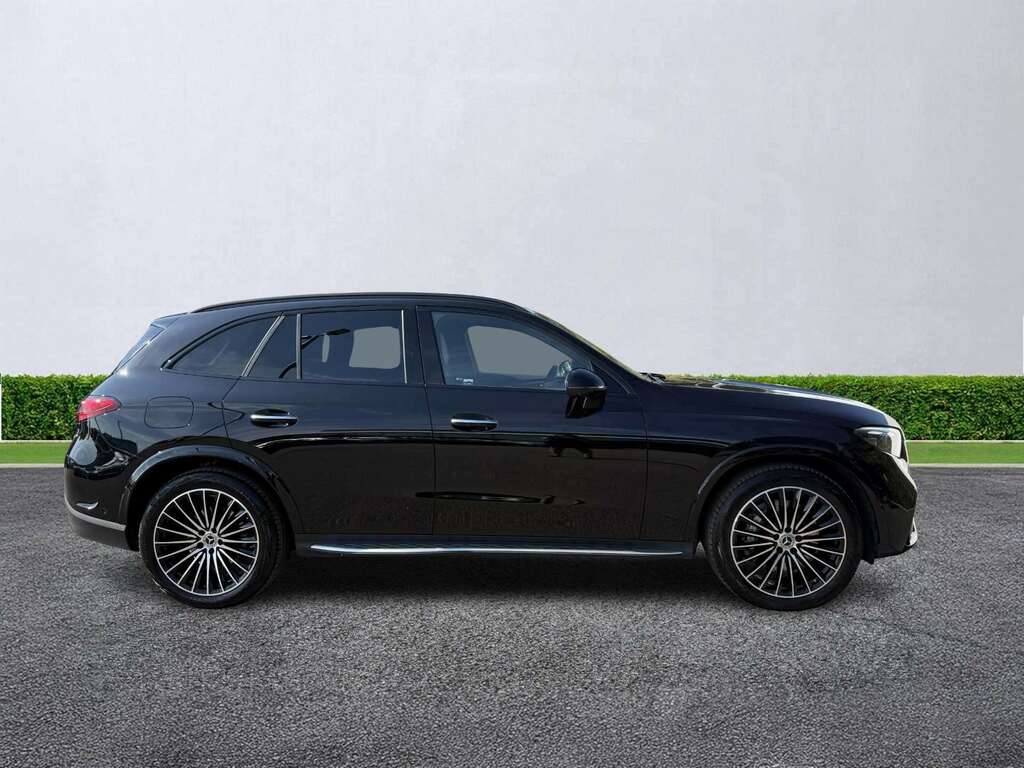 Mercedes-Benz GLC Class Glc 300D 4Matic Amg Line Premium 9G-tronic KM75UUW Black #4