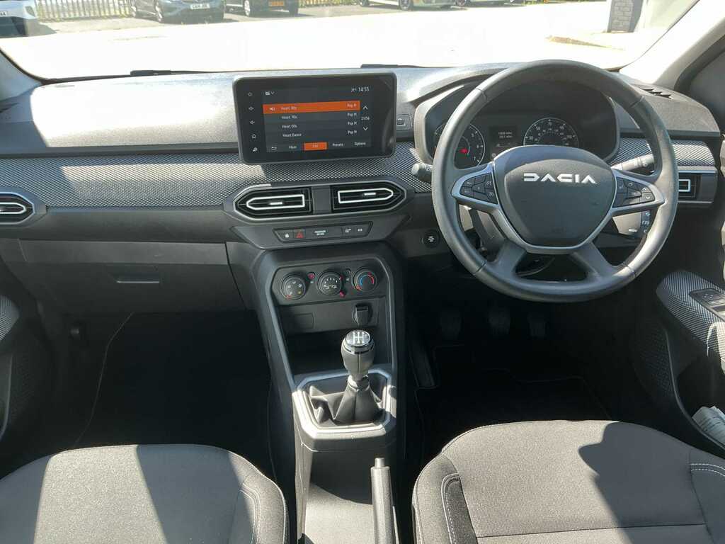 Dacia Sandero Hatchback Journey #8