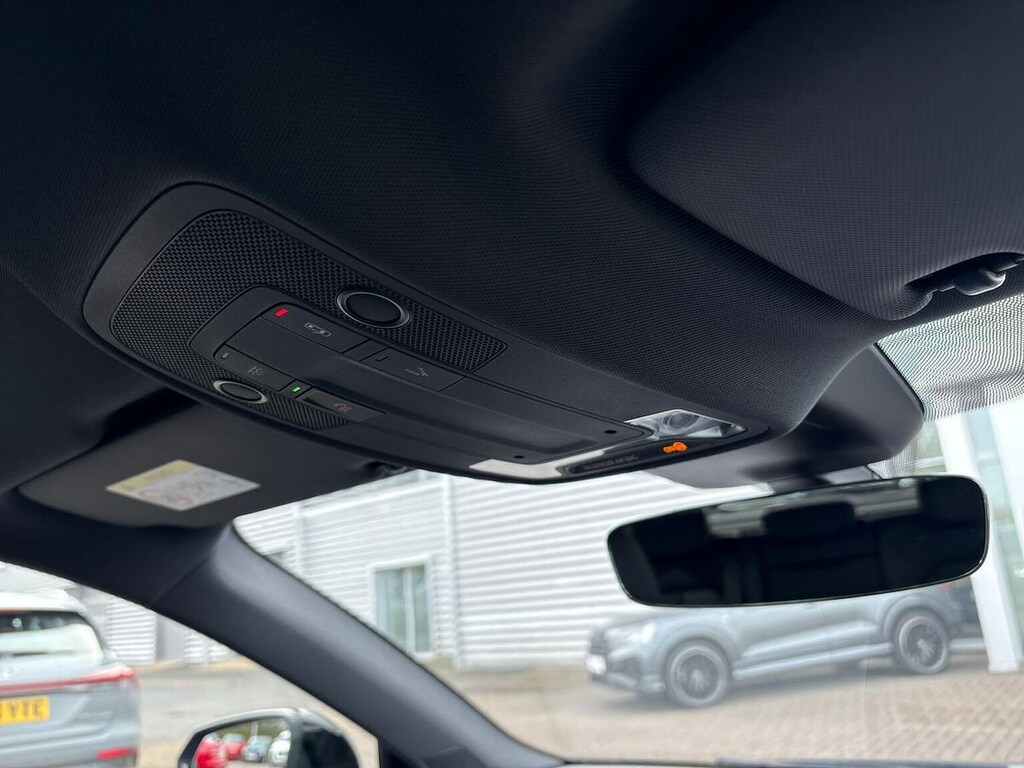 Audi Q3 S Line Black #14
