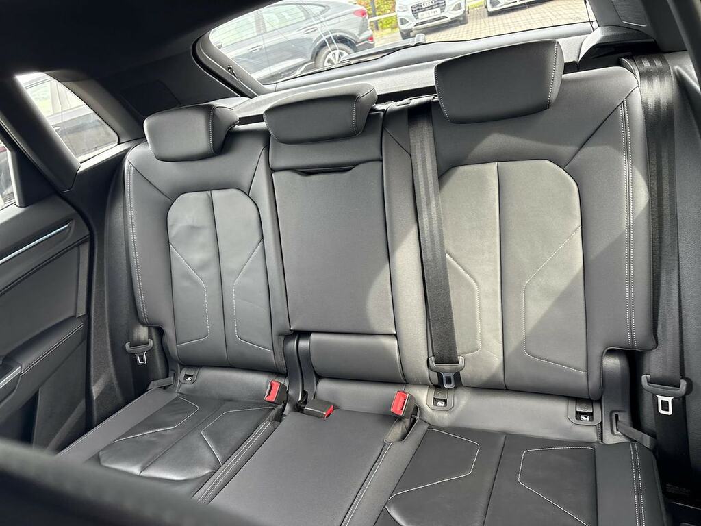 Audi Q3 S Line Black #16