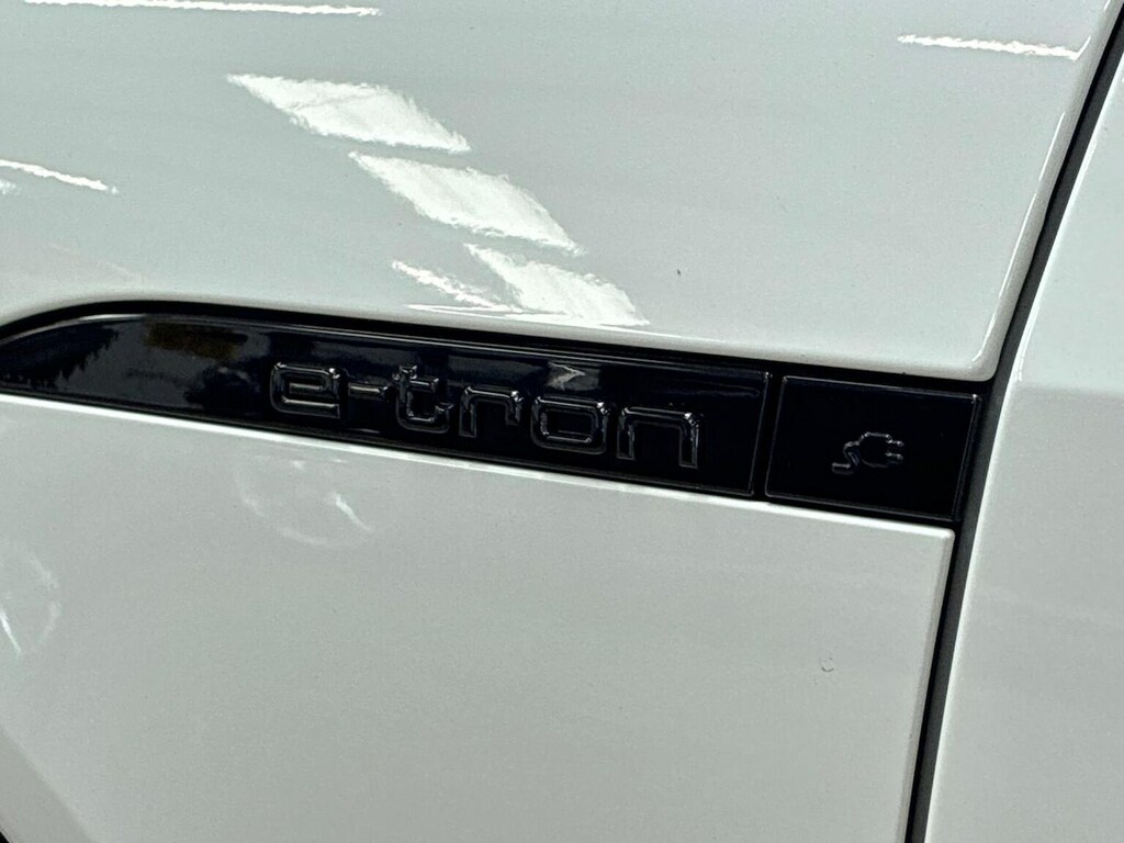 Audi Q8 e tron Q8 E-tron Launch Ed 55 Quattro Black #35