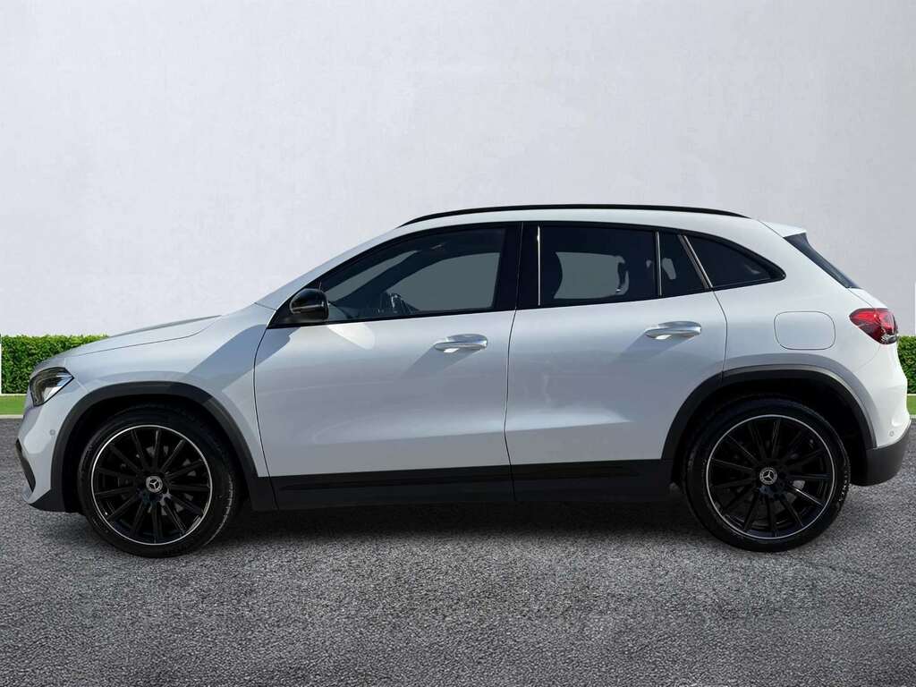 Mercedes-Benz GLA Class Gla 200D Amg Line Premium Plus Night Ed White #4