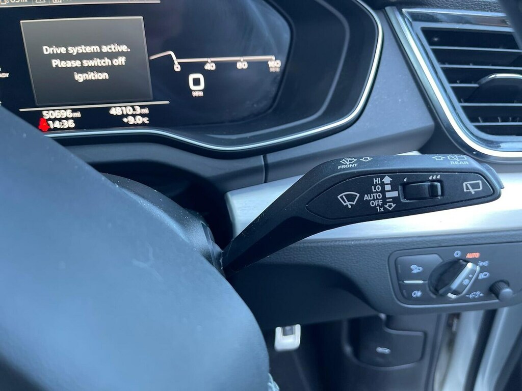 Audi Q5 S Line Black #28
