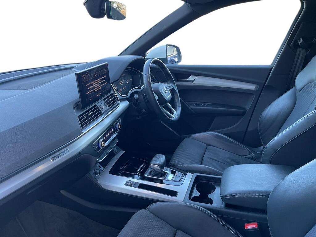 Audi Q5 S Line Black #7