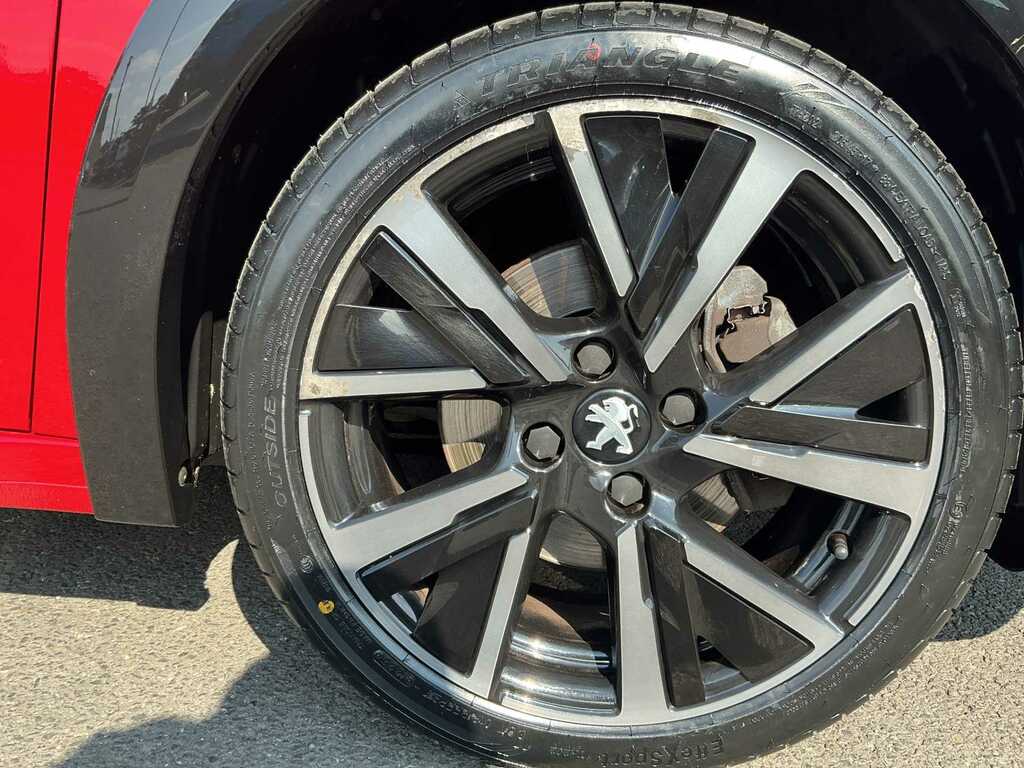 Peugeot 208 1.2 Puretech 100 Gt Premium NA22PYD Red #6