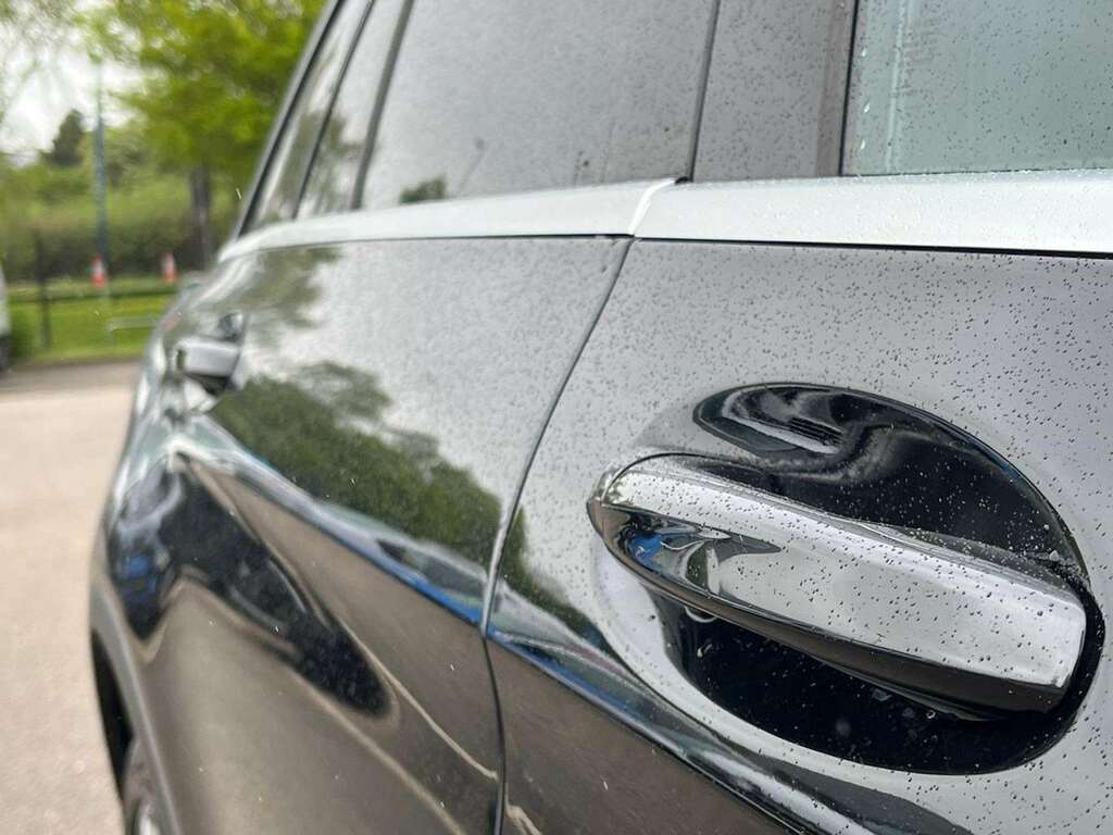 Mercedes-Benz GLC Class White #37