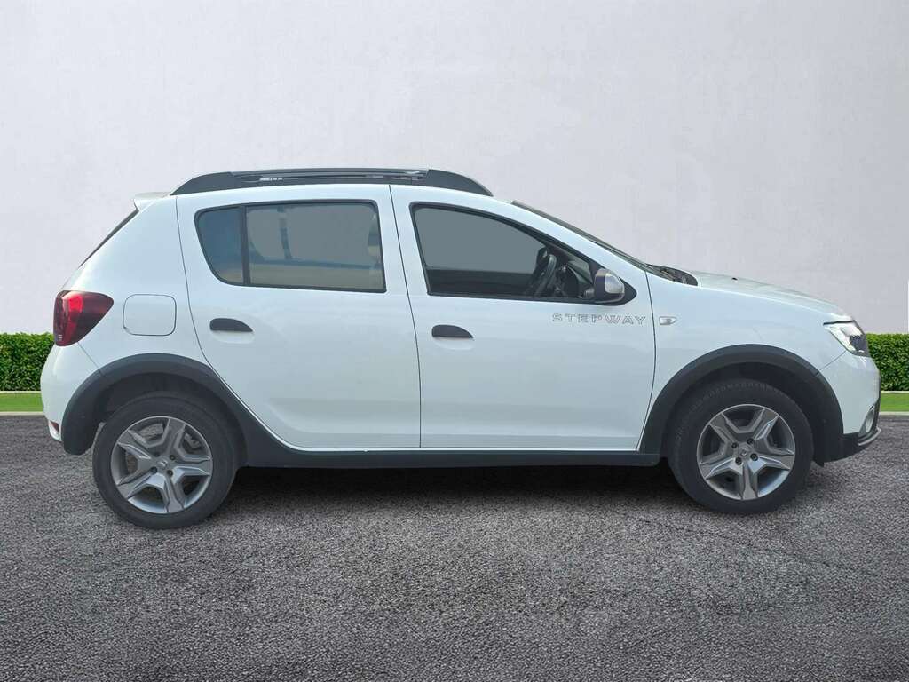 Dacia Sandero Stepway 1.5 Dci Laureate YD67ERJ White #3