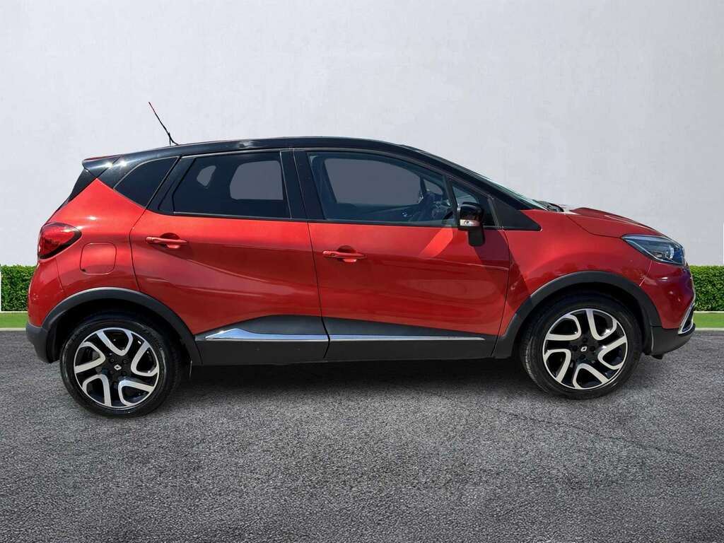 Renault Captur 1.5 Dci 90 Signature Nav HN66DZR Red #3