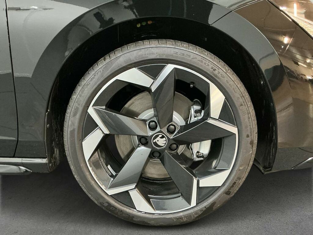 Skoda Superb 1.5 Tsi Iv Sportline Dsg Black #6