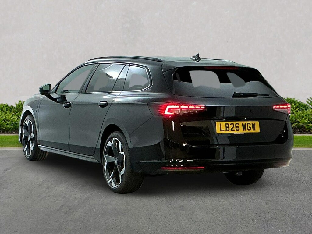 Skoda Superb 1.5 Tsi Iv Sportline Dsg Black #2