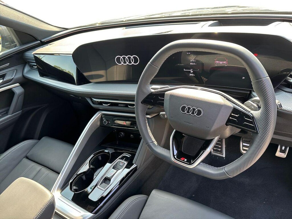Audi Q5 Launch Edition Black #8