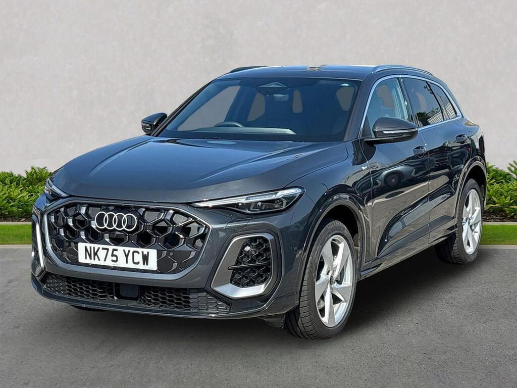 Audi Q5 Launch Edition Black #20