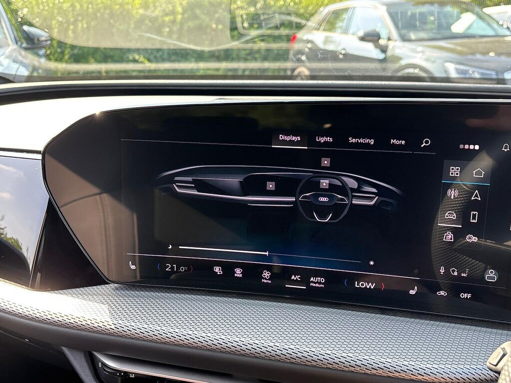 Audi Q5 Launch Edition Black #11