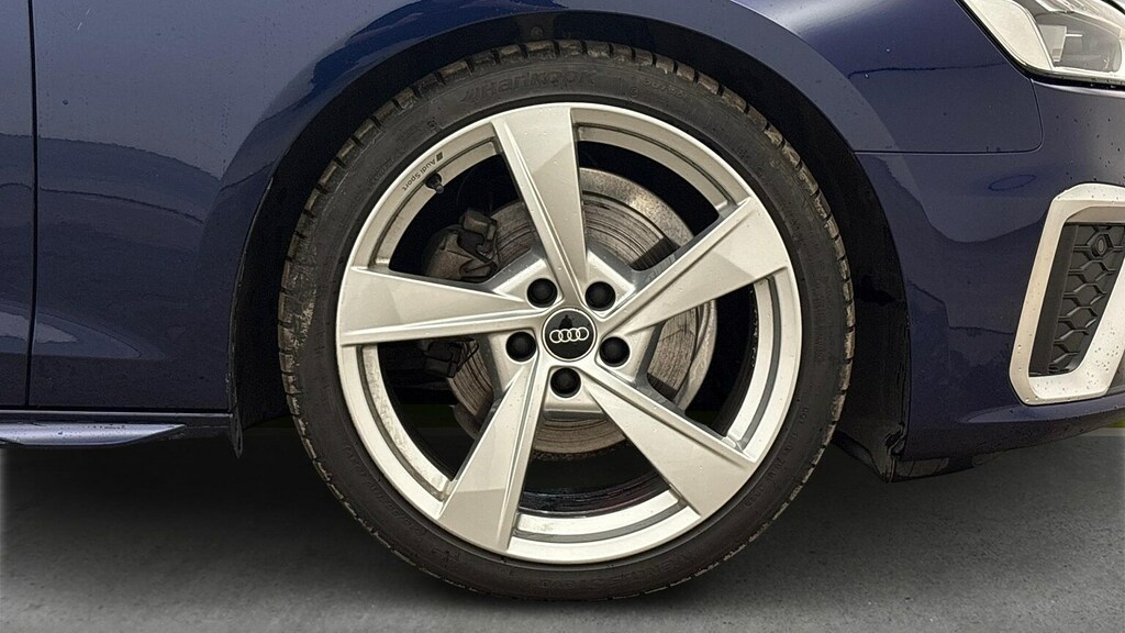 Audi A4 2.0 Tdi 35 S Line Saloon S Tronic Euro Black #5