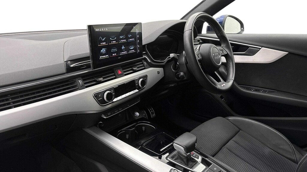 Audi A4 2.0 Tdi 35 S Line Saloon S Tronic Euro Black #4